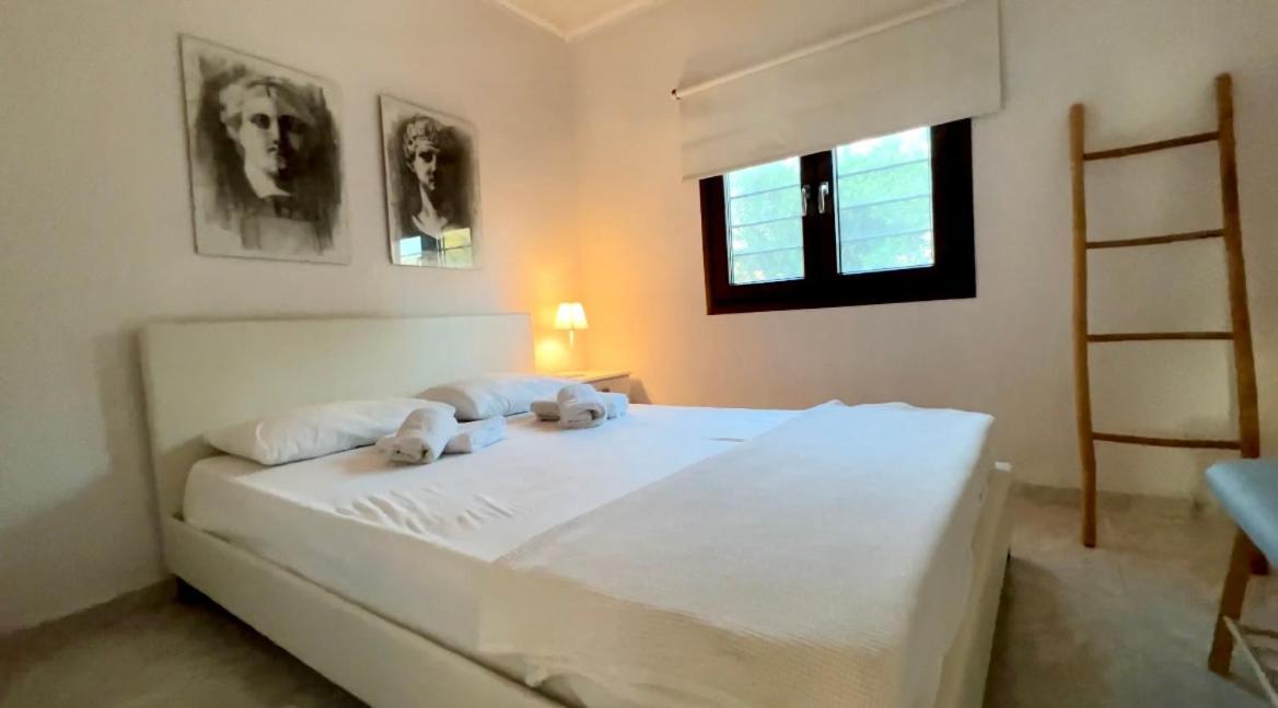 Anastasias Cottage Nea Iraklia Exterior photo