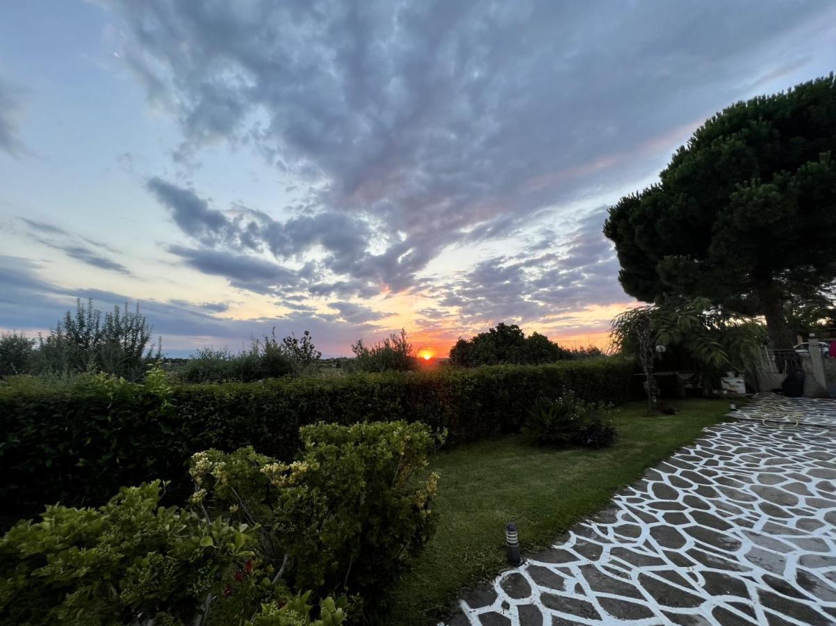 Anastasias Cottage Nea Iraklia Exterior photo