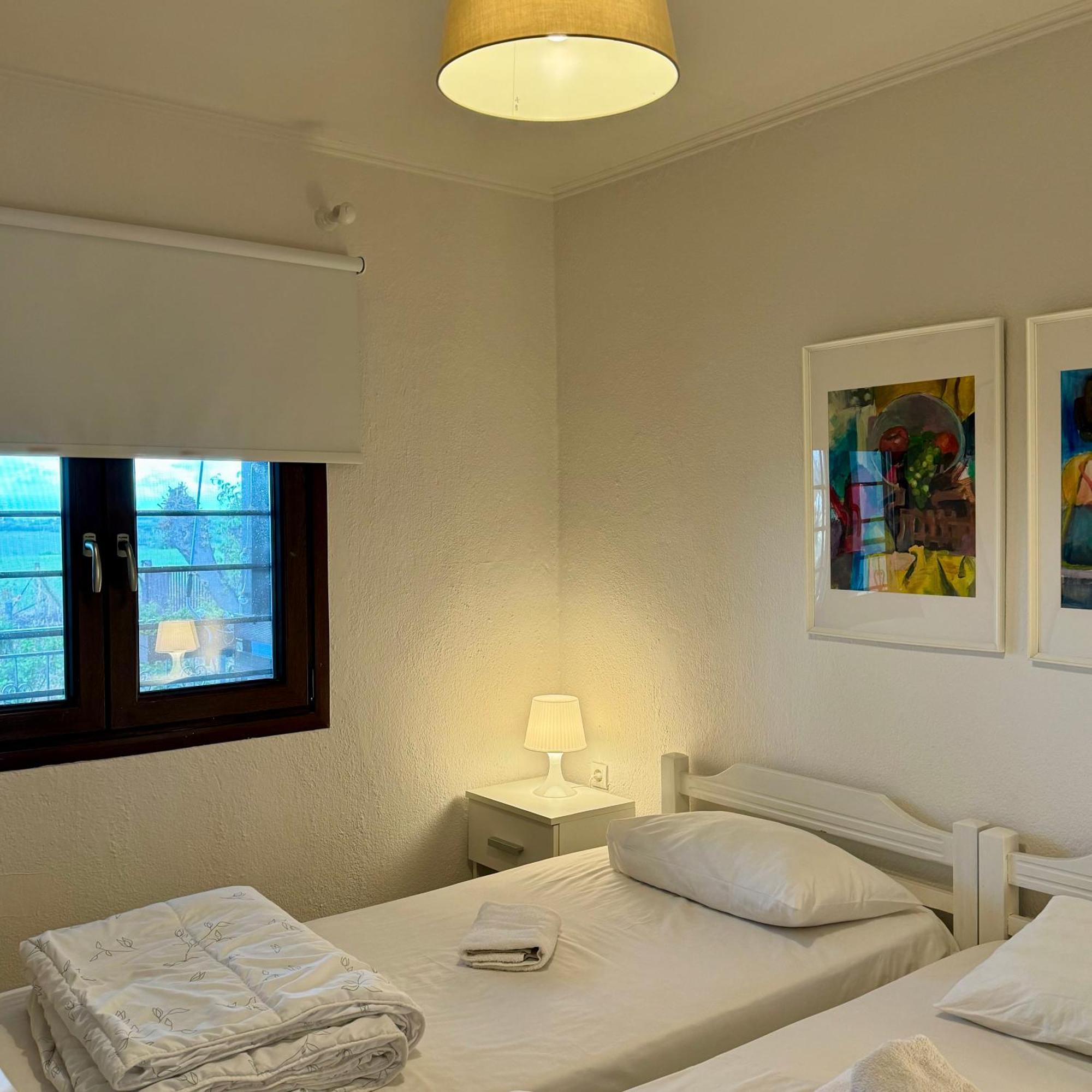 Anastasias Cottage Nea Iraklia Exterior photo